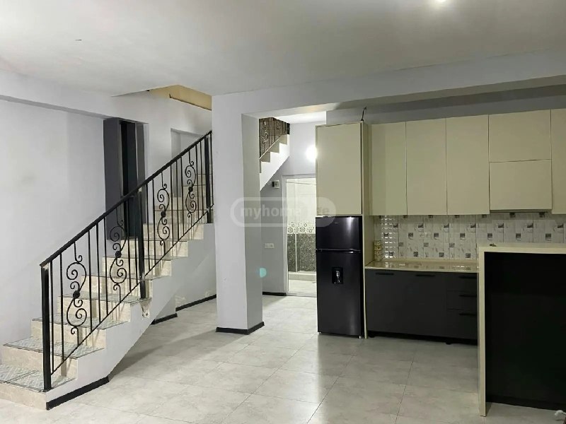 Квартира, 3 спальни — фото 1