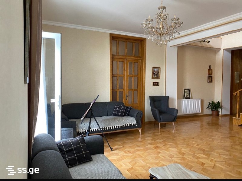 Квартира, 4 спальни — фото 1