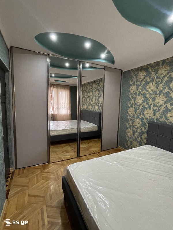 Квартира, 3 спальни — фото 1